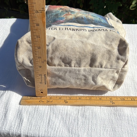 Loungefly Stranger Things Poster Canvas Tote - Picture 11 of 16